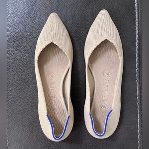 Rothy’s The Point in Ecru size 7